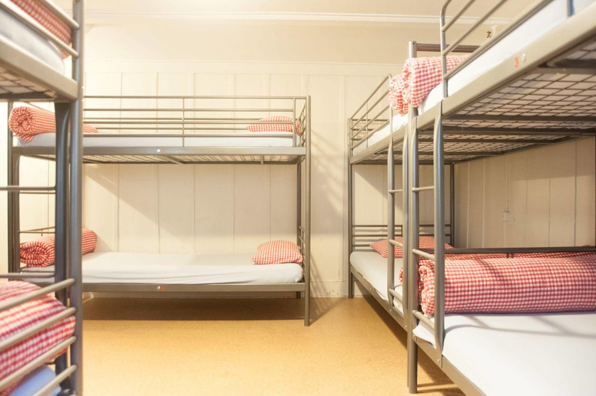 Balmers Hostal *